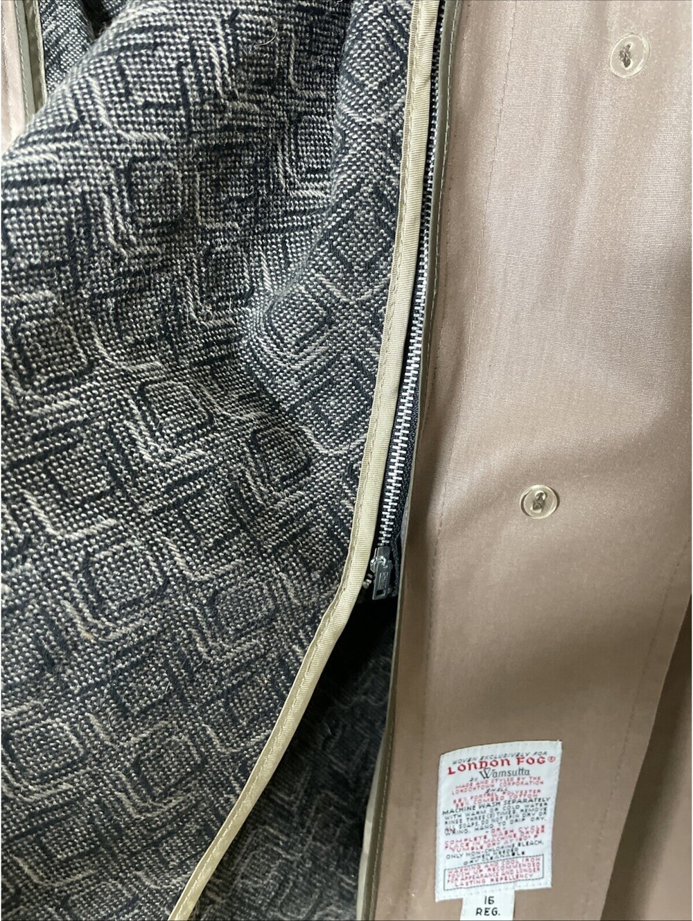 Vintage London Fog Trench Coat USA Made Belted Brown Lined Size 16 R Excellent - Picture 6 of 15